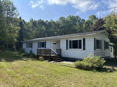 2247 Oak Rdg, Farwell, MI 48622