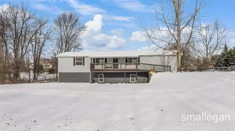 5393 15 Mile, Cedar Springs, MI 49319