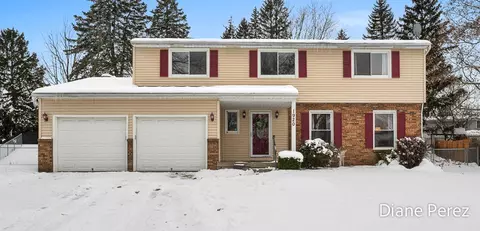 1920 Glenmoor, Kentwood, MI 49508