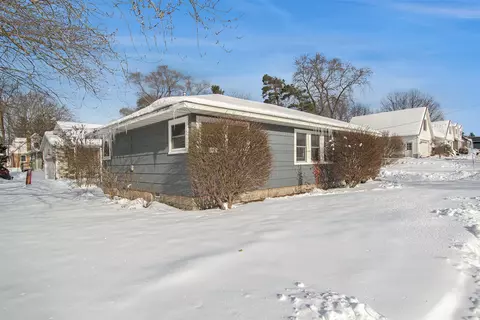 409 South Spg, Spring Lake, MI 49456