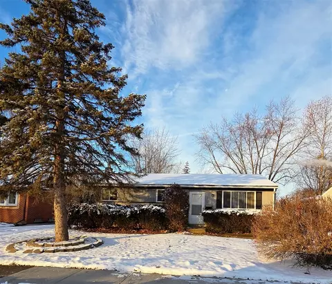 15700 Oakbrook, Romulus, MI 48174