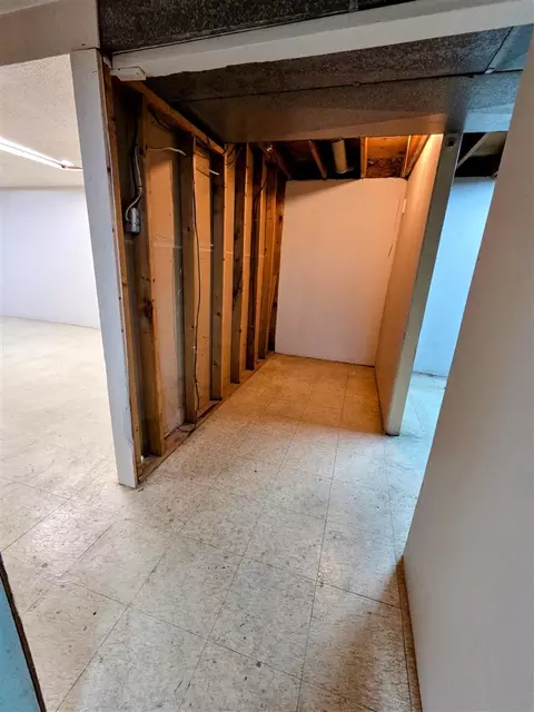 Other - 15700 Oakbrook, Romulus, MI 48174 photo 3 of 8