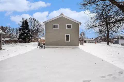 114 Vincent, Belding, MI 48809 photo 5
