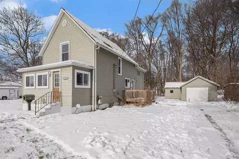 114 Vincent, Belding, MI 48809 photo 2