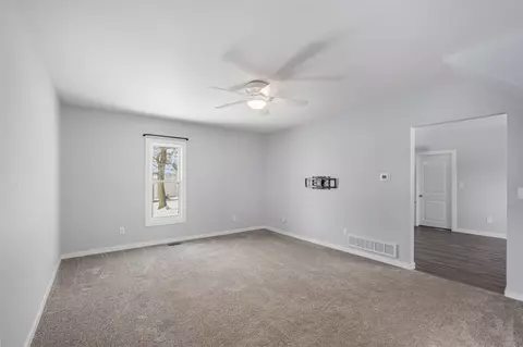 114 Vincent, Belding, MI 48809 photo 8