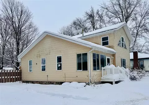 415 S Main, Lawton, MI 49065