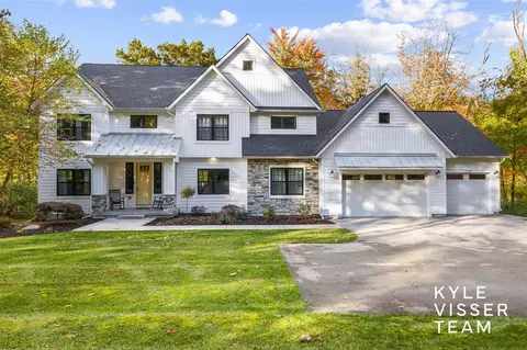 7787 S Gracemoor, Alto, MI 49302