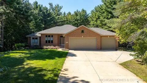 3981 Tall Grass W, Holland, MI 49424
