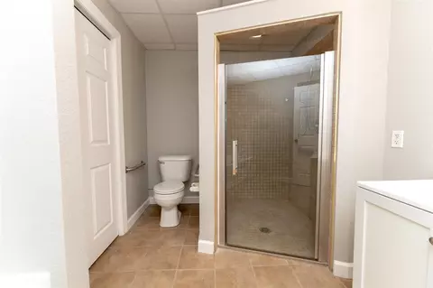 Bath - 4736 S Rolland, Blanchard, MI 49310 photo 2 of 6