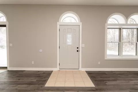 Entry Way - 4736 S Rolland, Blanchard, MI 49310 photo 1 of 1