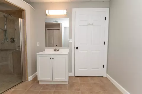 Bath - 4736 S Rolland, Blanchard, MI 49310 photo 3 of 6
