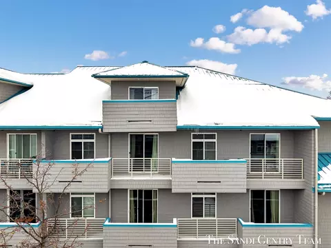 529 Miller #305, Grand Haven, MI 49417