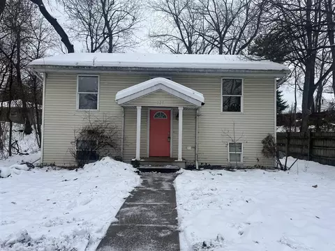 134 S Clarendon, Kalamazoo, MI 49006
