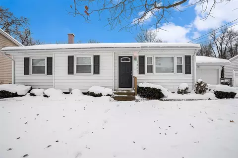3805 Borgess, Kalamazoo, MI 49048