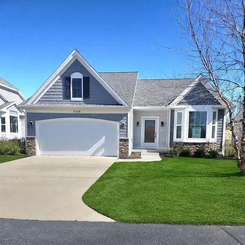 5140 Yellowstone Riv #4, Grandville, MI 49418