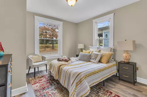 Bedroom - 109 Edgewood, Jackson, MI 49201 photo 1 of 9