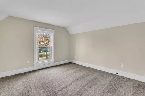 Bedroom - 109 Edgewood, Jackson, MI 49201 photo 9 of 9