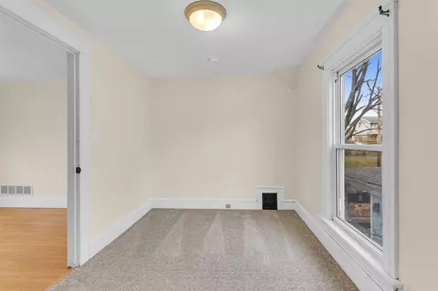 Bedroom - 109 Edgewood, Jackson, MI 49201 photo 8 of 9