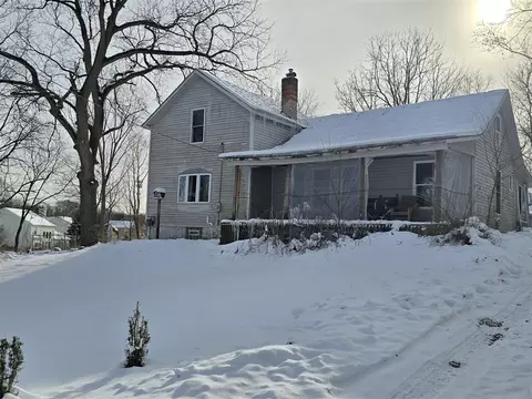 3820 11 Mile, Rockford, MI 49341