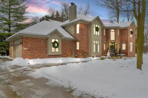 31495 Sleepy Holw, Beverly Hills, MI 48025