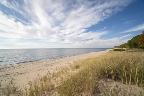 Lakeview, Bear Lake, MI 49614
