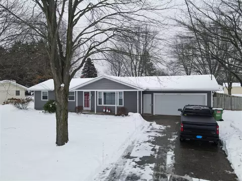 10300 Springwood, Zeeland, MI 49464