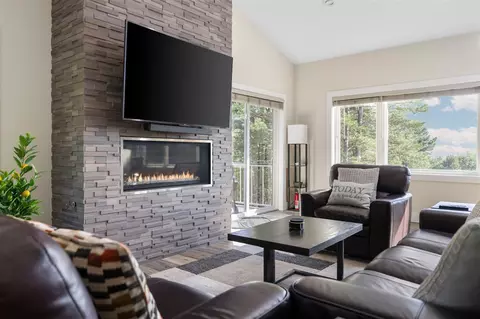 Living - 15241 Maxey, Arcadia, MI 49613 photo 6 of 11