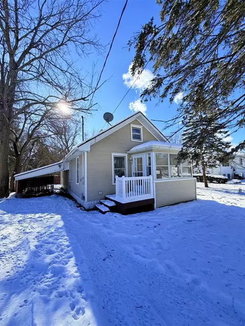 3139 Mott, Jackson, MI 49203