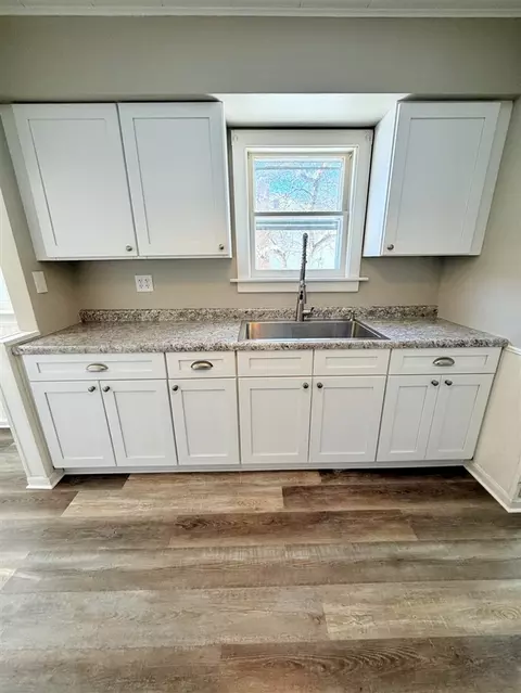 Kitchen - 3139 Mott, Jackson, MI 49203 photo 4 of 5