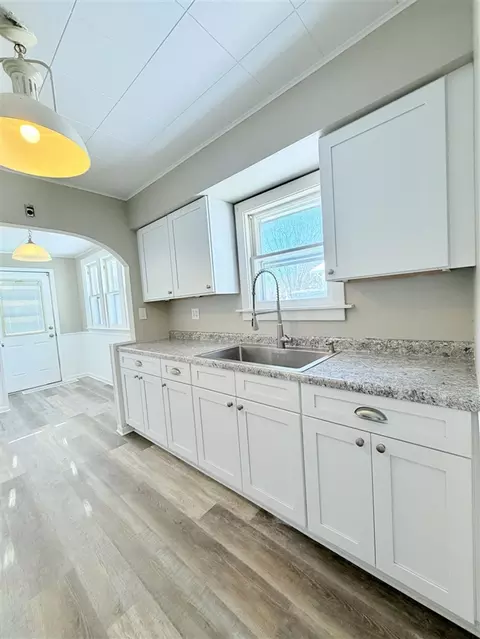 Kitchen - 3139 Mott, Jackson, MI 49203 photo 3 of 5
