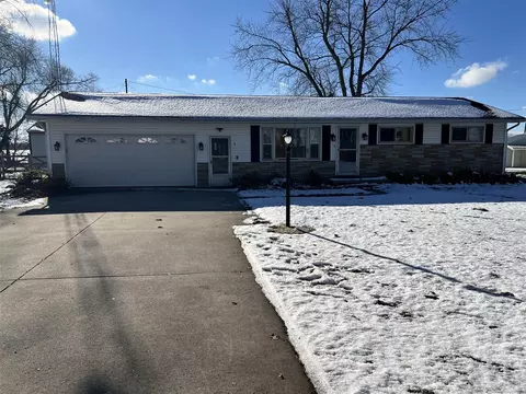 Exterior - 1755 E Carleton, Adrian, MI 49221 photo 2 of 7