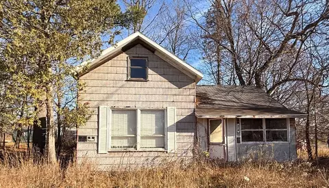 6812 3rd Choice, Chase, MI 49623