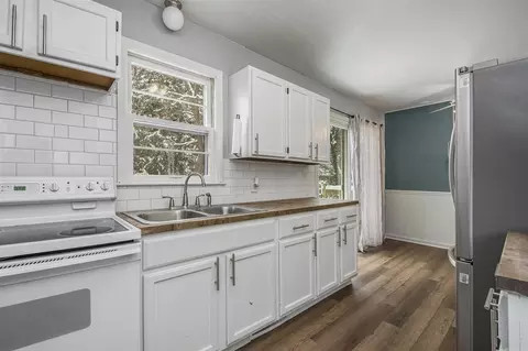Kitchen - 315 Hall, Belding, MI 48809 photo 2 of 2