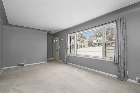 Living - 315 Hall, Belding, MI 48809 photo 3 of 4