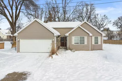 238 Harvey, Lawton, MI 49065