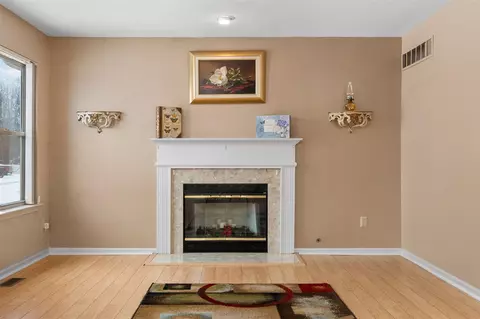 9639 Hampton, Belleville, MI 48111 photo 24