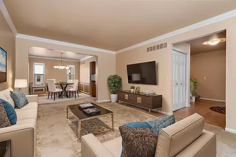 9639 Hampton, Belleville, MI 48111 photo 5