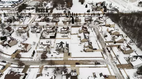 9639 Hampton, Belleville, MI 48111 photo 53