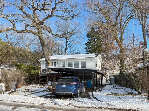 3302 N Blackstone, Colon, MI 49040