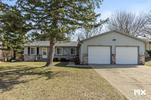 5914 Ridgebrook #5916, Kentwood, MI 49508