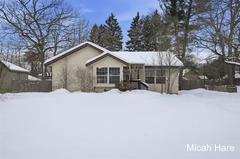 1437 Carlton, Muskegon, MI 49442