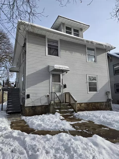 1033 1st, Jackson, MI 49203