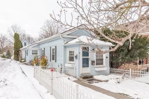 209 N Ann Arbor, Saline, MI 48176