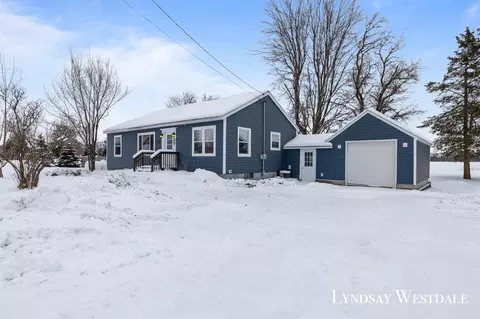 2059 W County Farm, Sheridan, MI 48884
