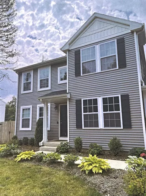 13724 Deer Crk, South Haven, MI 49090