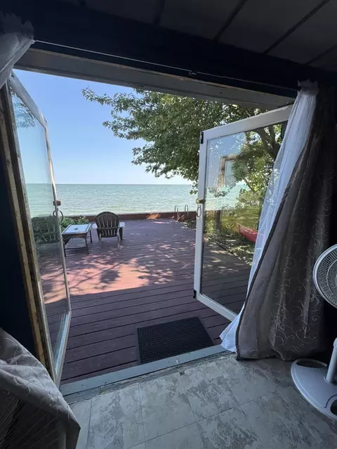 13512 Venetian, Monroe, MI 48161