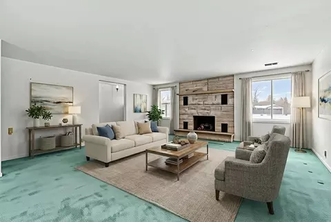 Living - 412 6th, Three Rivers, MI 49093 photo 4 of 8