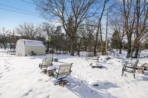 Exterior - 908 Springcrest, Jackson, MI 49203 photo 4 of 5