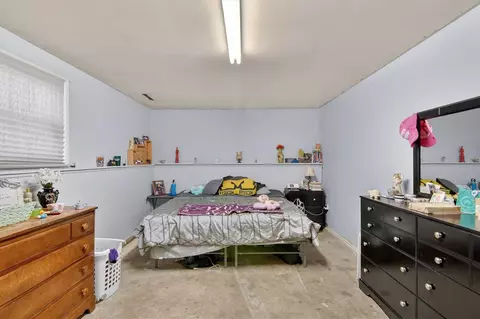 Bedroom - 908 Springcrest, Jackson, MI 49203 photo 4 of 7