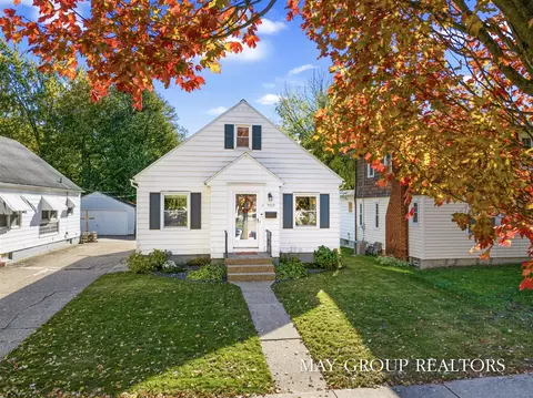 922 Lake Michigan, Grand Rapids, MI 49504